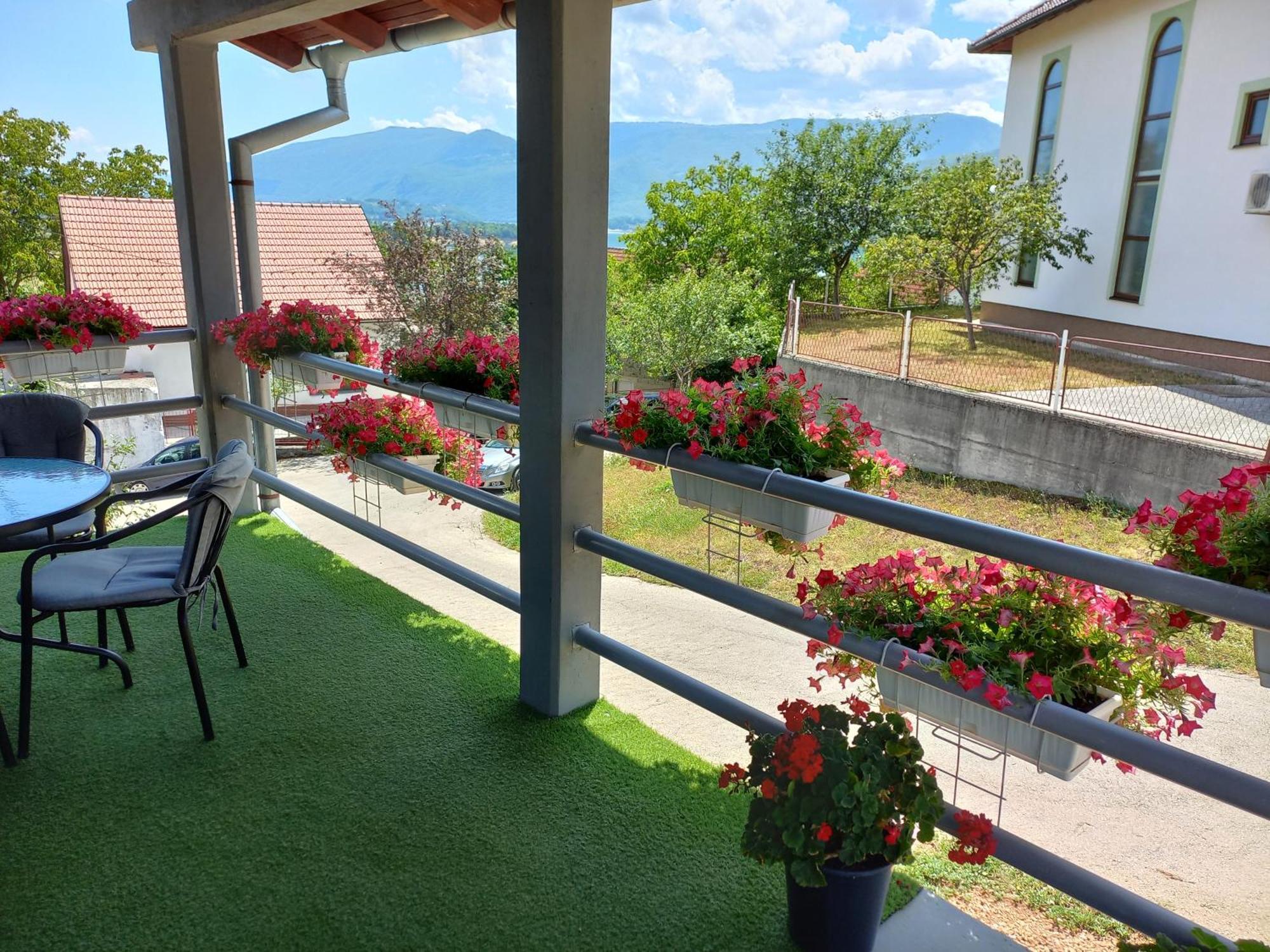 Apartman Konak Prozor Extérieur photo